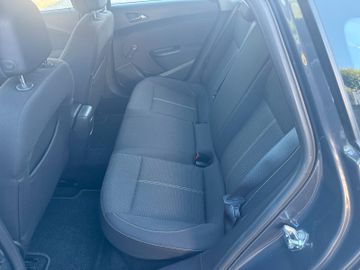 Bild 18 Opel Astra J Lim. 4-trg. 150 Jahre*SHZ*LENK-HZ*PDC*