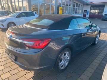 Bild 17 Opel Cascada Edit*SHZ*LENKR.-HZ*TEMPOM*PDC v+h*TÜV